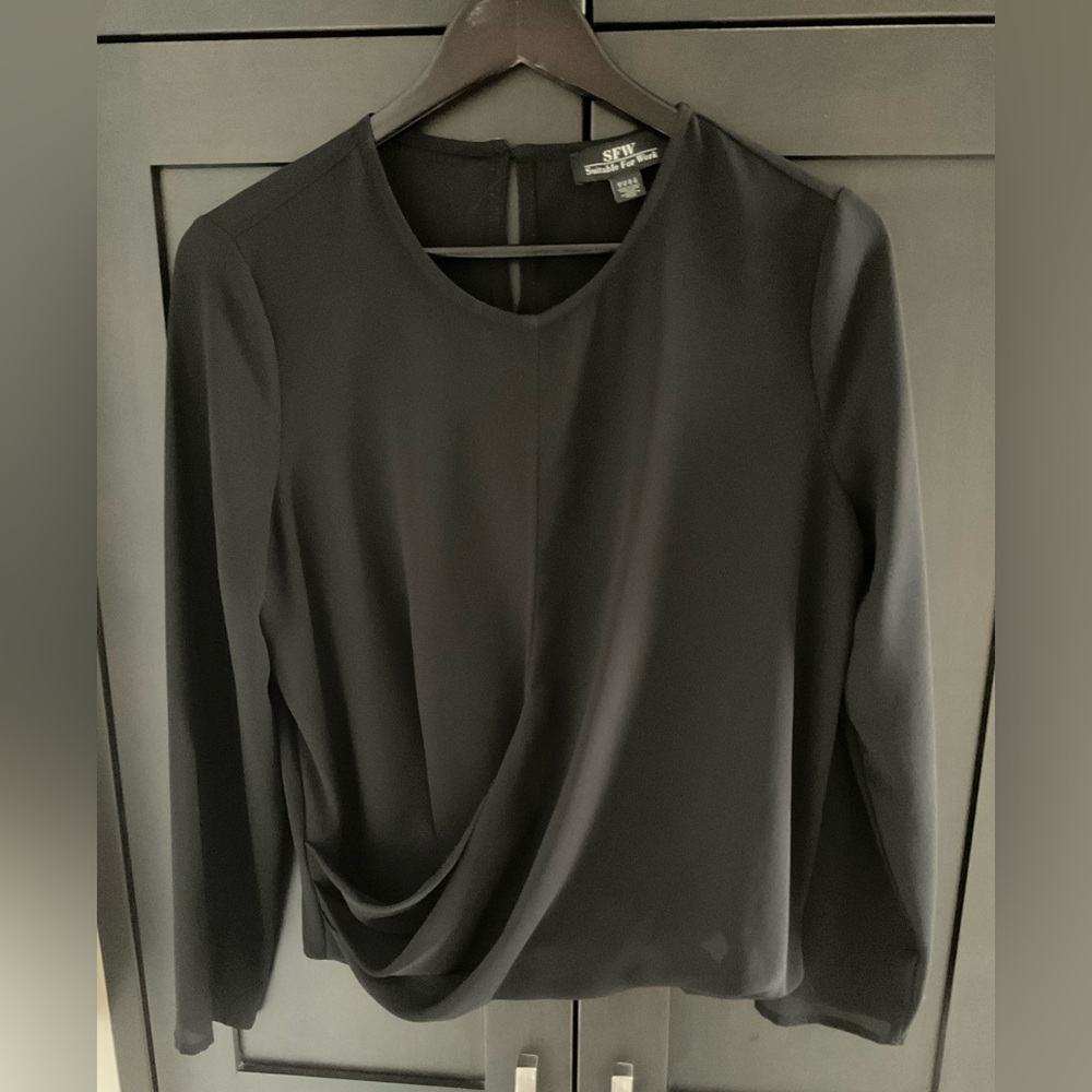 💕♠️ SFW Rich Black Blouse Made in Italy Sz S EUC Minimalist Classic Office Work